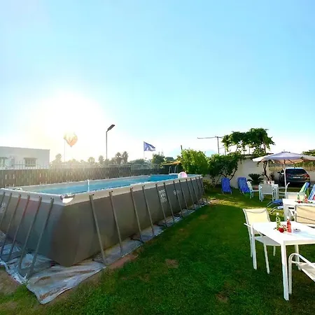 לינה וארוחת בוקר Area Domus 4*