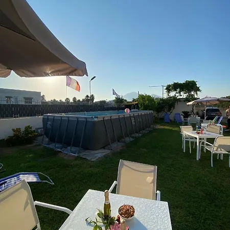 Area Domus فندق مبيت وإفطار بومبيي
