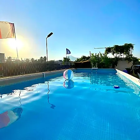 Area Domus 4* بومبيي
