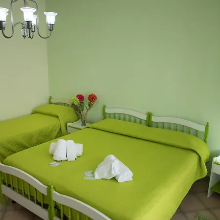 Area Domus فندق مبيت وإفطار 2*