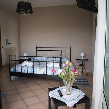 Area Domus فندق مبيت وإفطار
