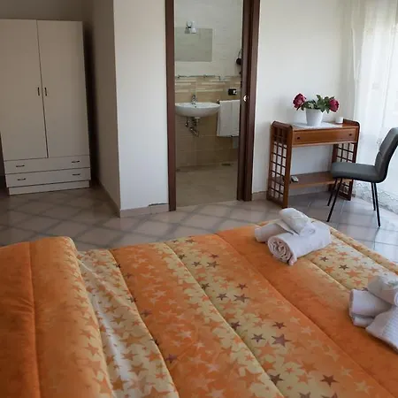 فندق مبيت وإفطار Area Domus 2*