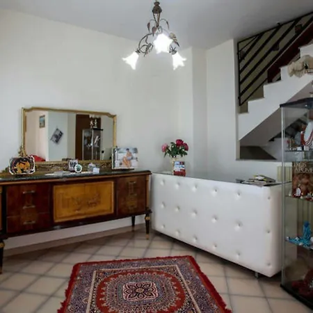 Area Domus بومبيي