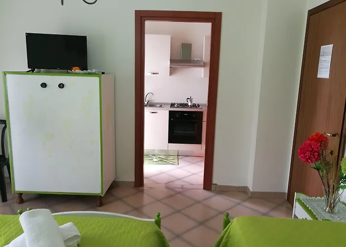 לינה וארוחת בוקר Area Domus